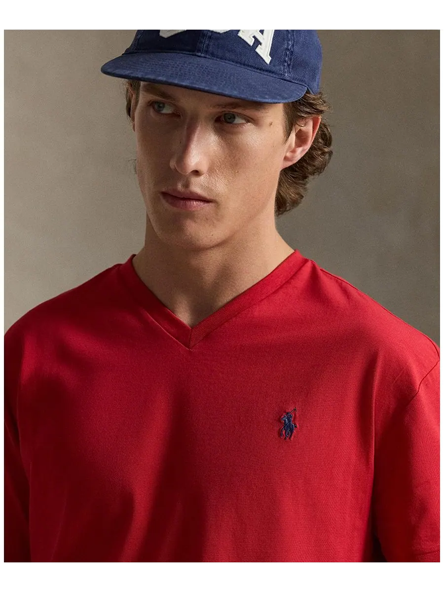 Мужская классическая футболка с V-образным вырезом Polo Ralph Lauren — изображение 3 из 5, красный