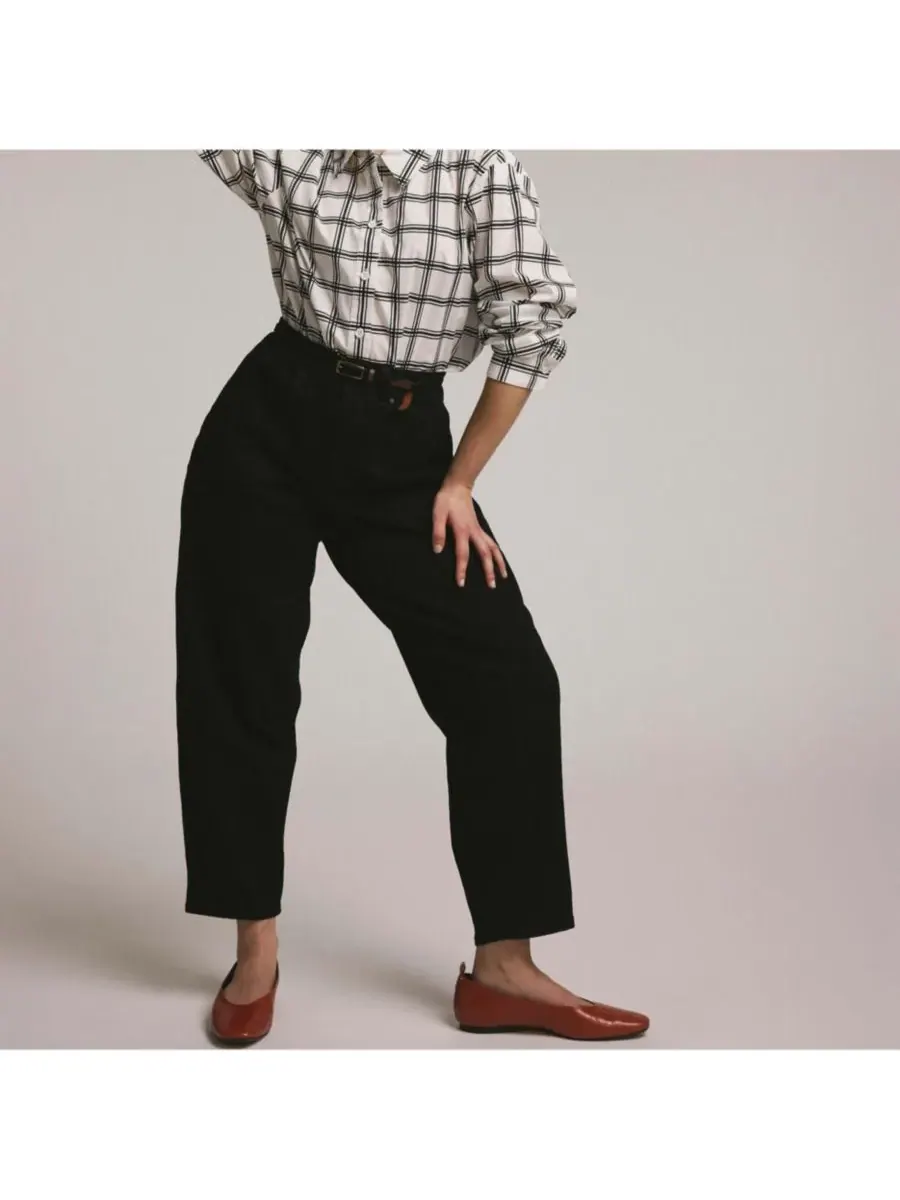 Женские джинсы Dakota Twisted Leg Universal Standard — изображение 4 из 7, черный