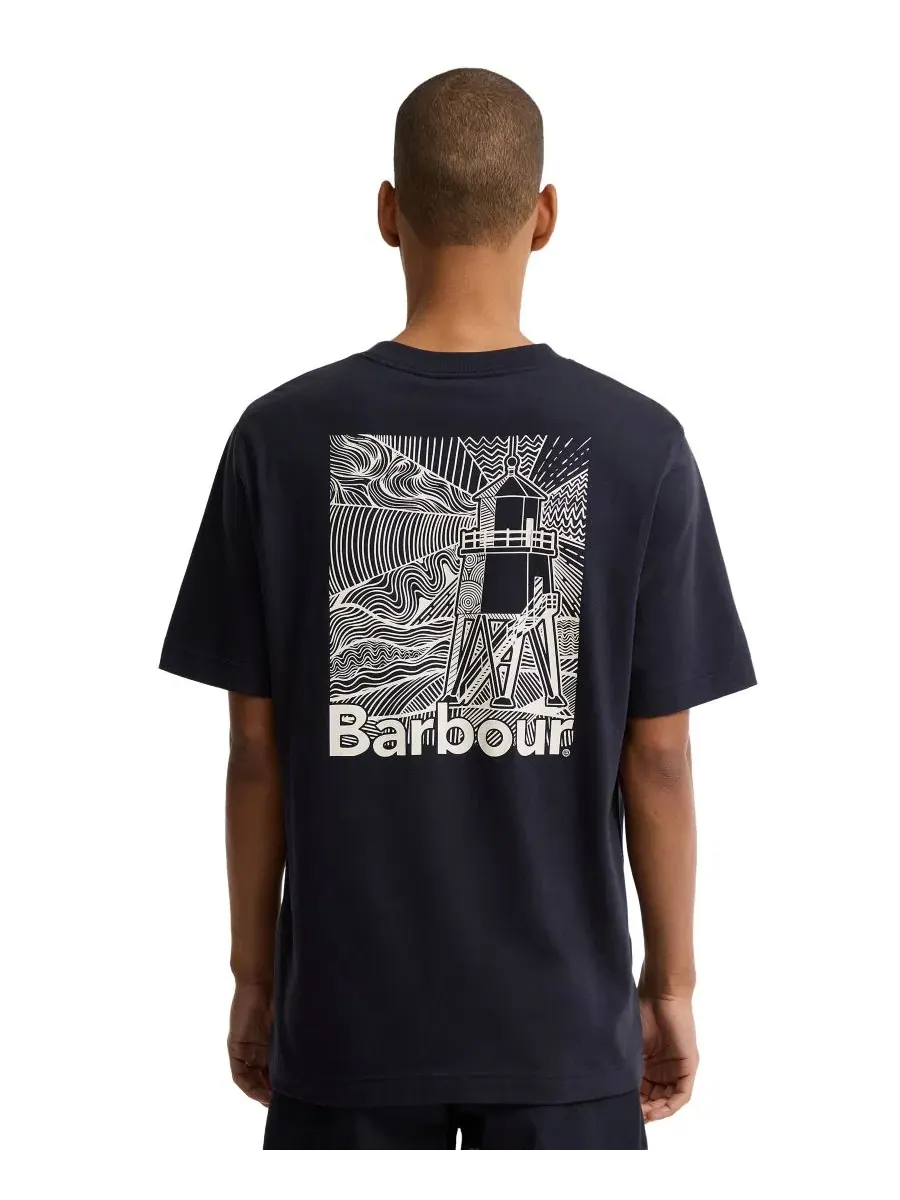 Мужская хлопковая футболка Moonwell с графическим принтом, свободного кроя Barbour — изображение 1 из 4, темный темно-синий