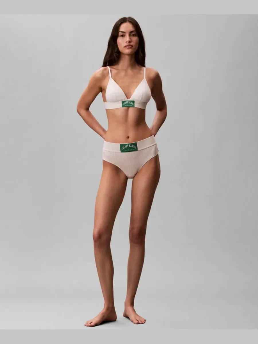 Женский спортивный треугольник Heritage Athletic Lightly Lined Triangle QF8886 Calvin Klein — изображение 2 из 6, тофу