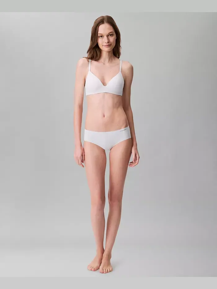 Женский бюстгальтер Perfectly Fit Wireless T-Shirt Bra QF8013 Calvin Klein — изображение 4 из 5, белый