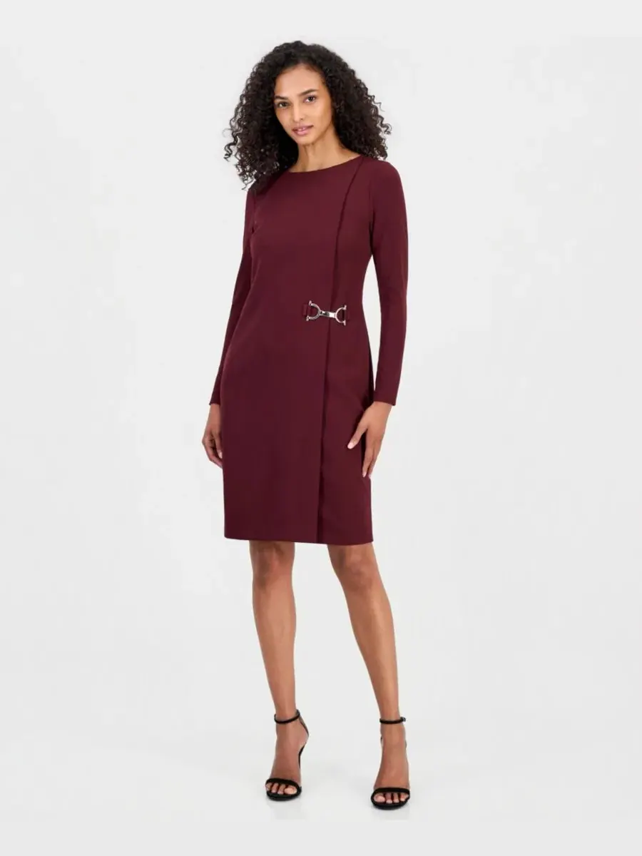 Платье-футляр из скота-крепа с вырезом-лодочкой, с длинным рукавом Anne Klein
