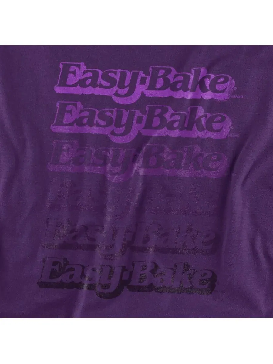 Футболка с принтом Easy Bake Oven Logovision — изображение 2 из 3, фиолетовый