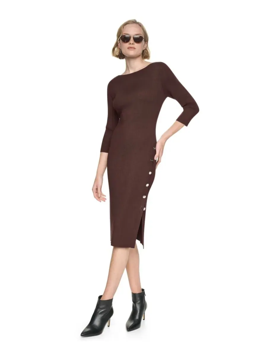 Платье миди с лодочкой и ребристым трикотажем, 3/4 рукав DKNY — изображение 1 из 6, сливовый