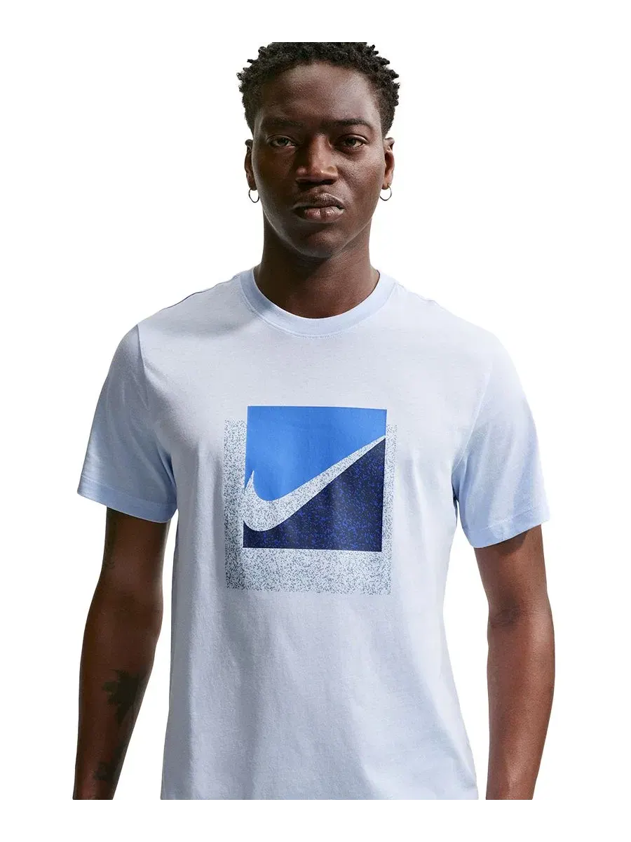Мужская футболка с графическим принтом в виде логотипа Swoosh Nike — изображение 2 из 5, синий