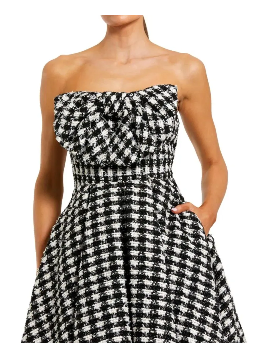 Платье-миди из букле без бретелек с бантом Houndstooth Mac Duggal — изображение 3 из 3, белый
