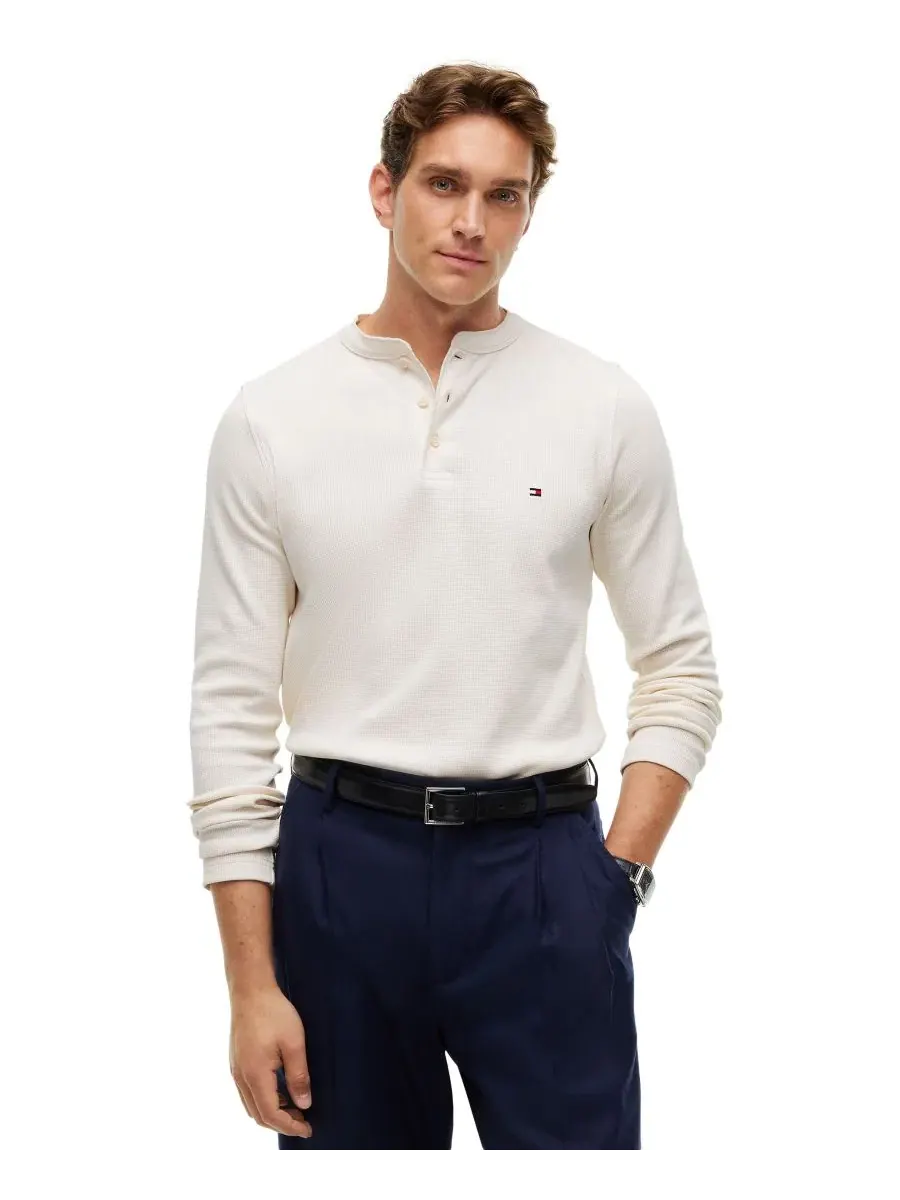 Лонгслив-поло из вафельной ткани с длинным рукавом Tommy Hilfiger — изображение 1 из 4, слоновая кость