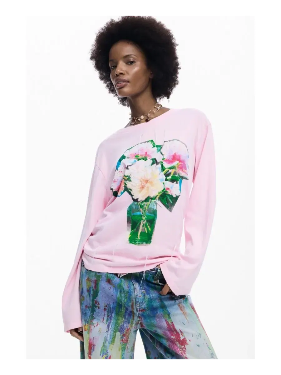 Букет из женских футболок Desigual