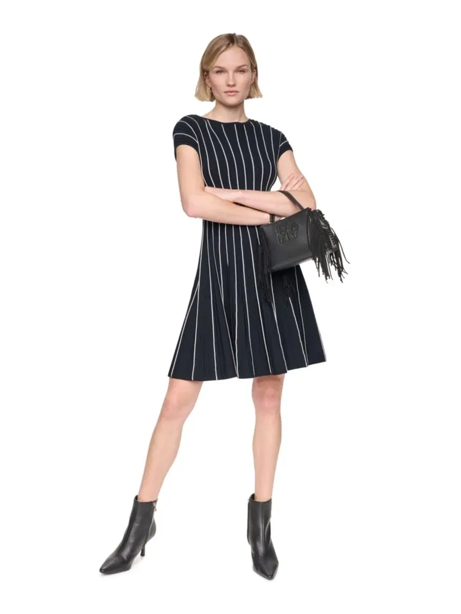 Платье-трапеция с ребристым трикотажем Cap Sleeve DKNY — изображение 2 из 6, черный/кремовый