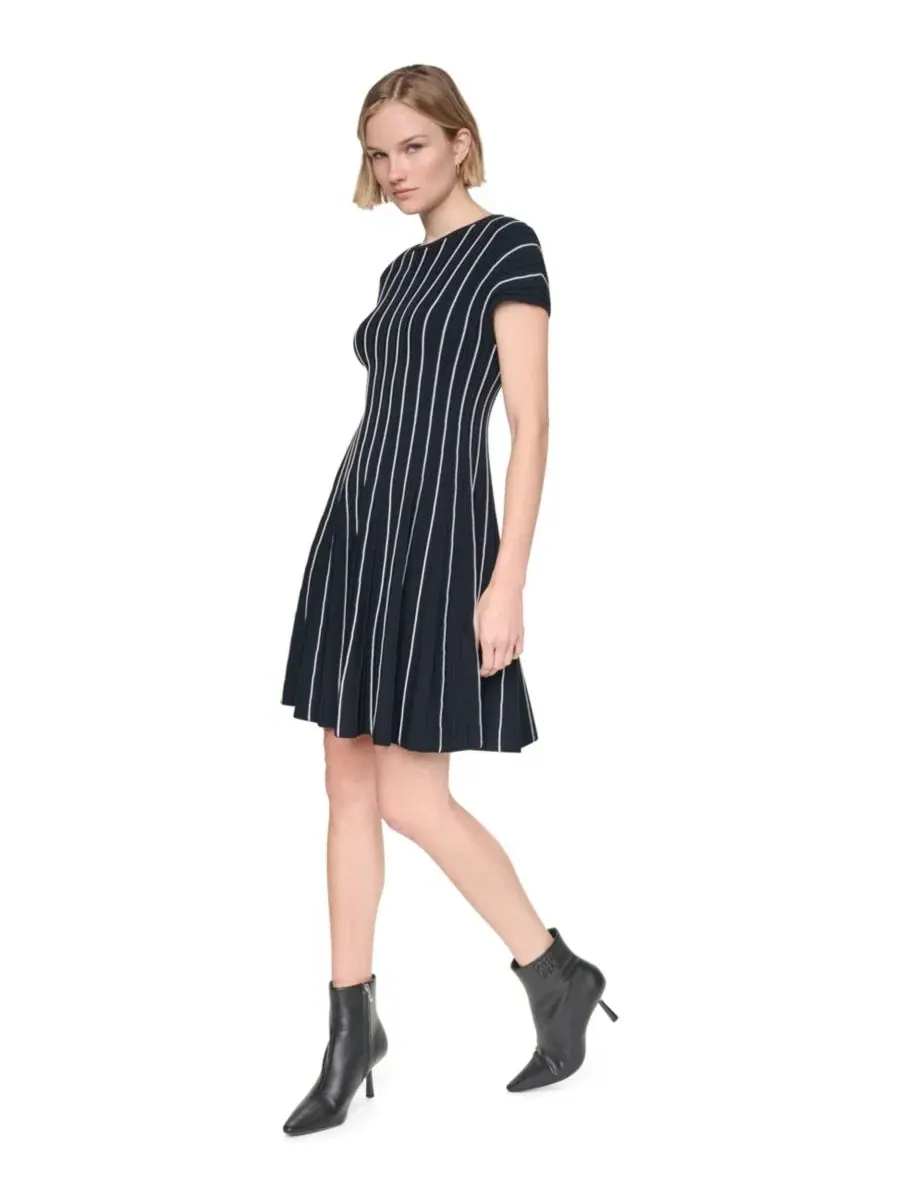 Платье-трапеция с ребристым трикотажем Cap Sleeve DKNY — изображение 3 из 6, черный/кремовый