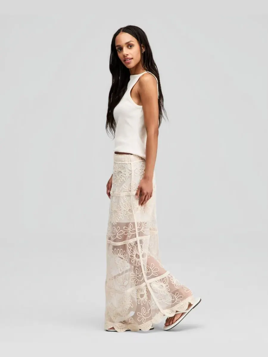 Юбка макси из сетки с вышивкой сутаж, модель Soutache Mesh Maxi Skirt And Now This — изображение 2 из 4, коричневый