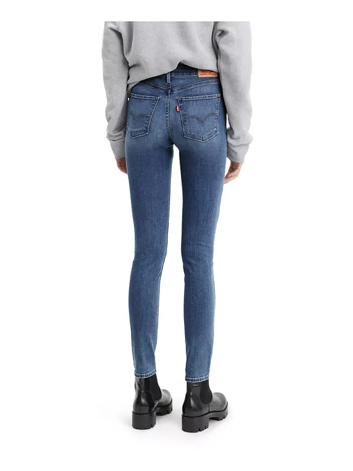 Женские скинни джинсы 311 с эффектом коррекции фигуры, укороченные Levi's — изображение 2 из 3, синий
