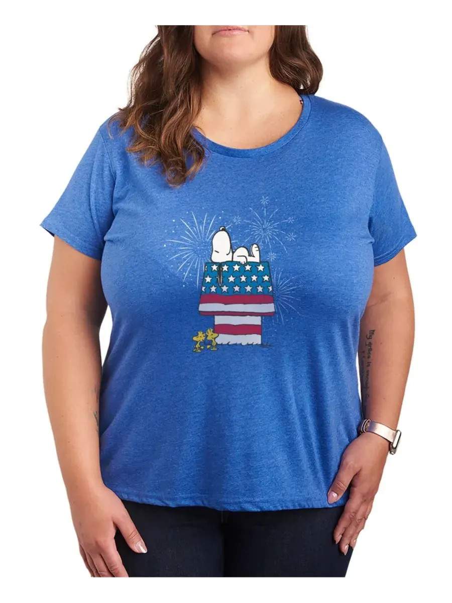 Футболка с коротким рукавом и принтом "Peanuts Dog House Fireworks" для полных женщин Hybrid Apparel — изображение 1 из 3