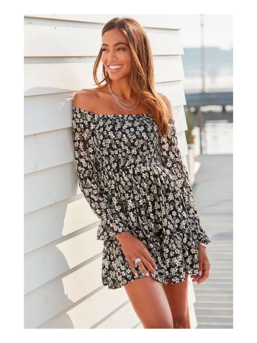 Платье офф-шолдер с цветочным принтом, модель Floral Off Shoulder Dress LASCANA — изображение 2 из 5, черный белый