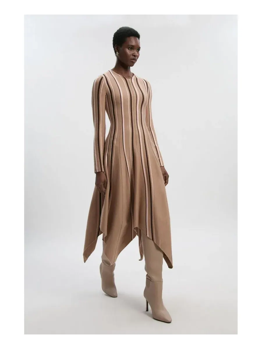 Женское вязаное платье миди с асимметричным подолом Karen Millen — коричневый
