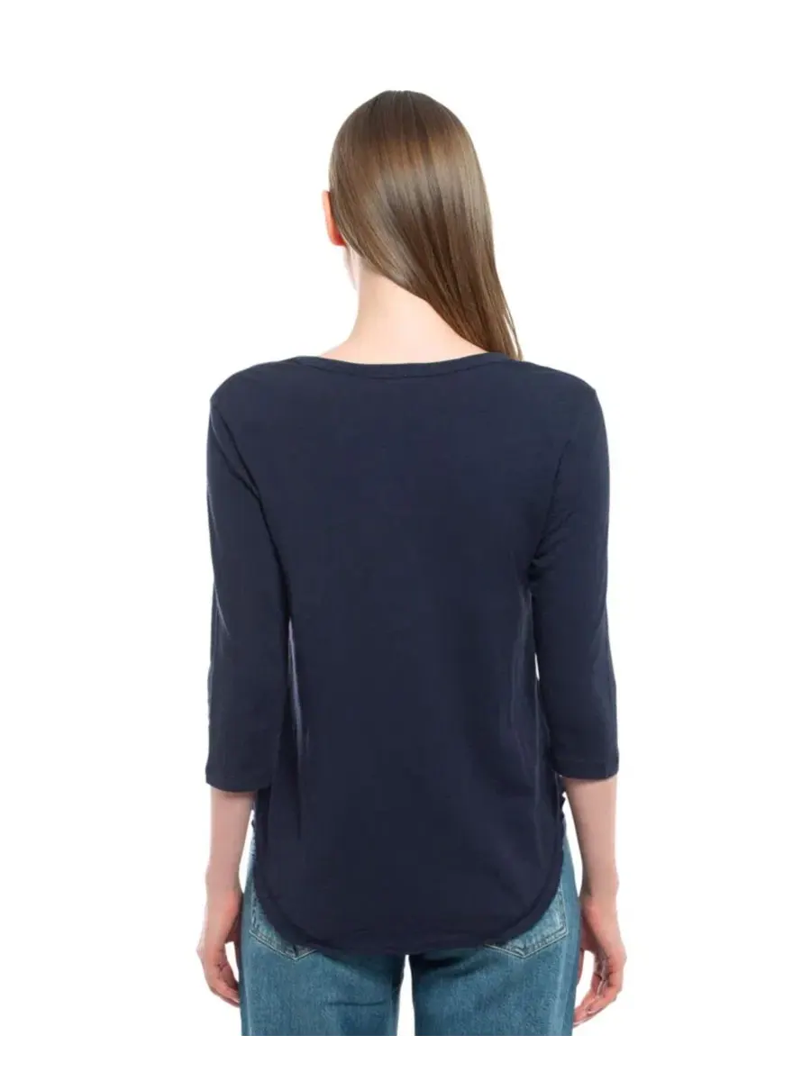 Женская футболка WILT с рукавом 3/4 и V-образным вырезом Wilt Clothing — изображение 3 из 3