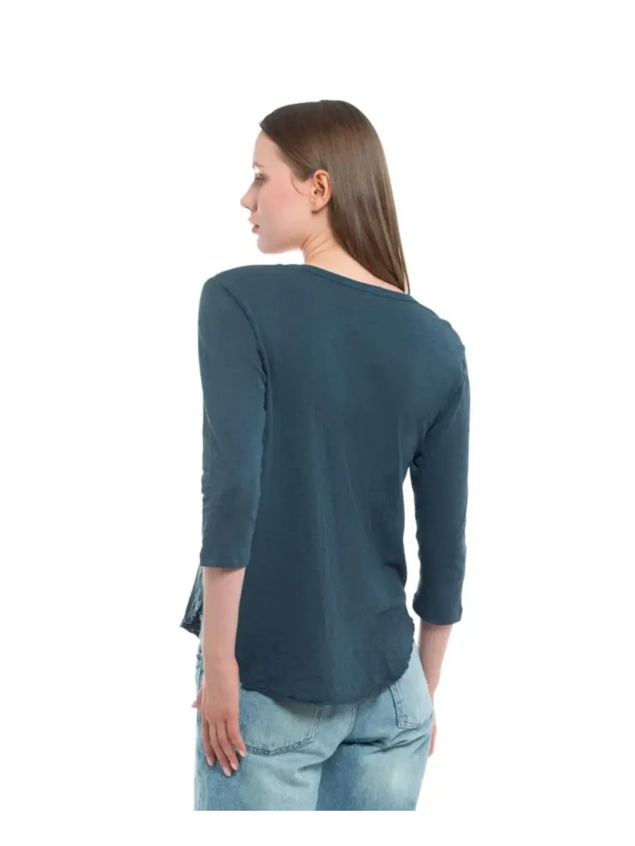 Женская футболка WILT с рукавом 3/4 и V-образным вырезом Wilt Clothing — изображение 4 из 4, синий