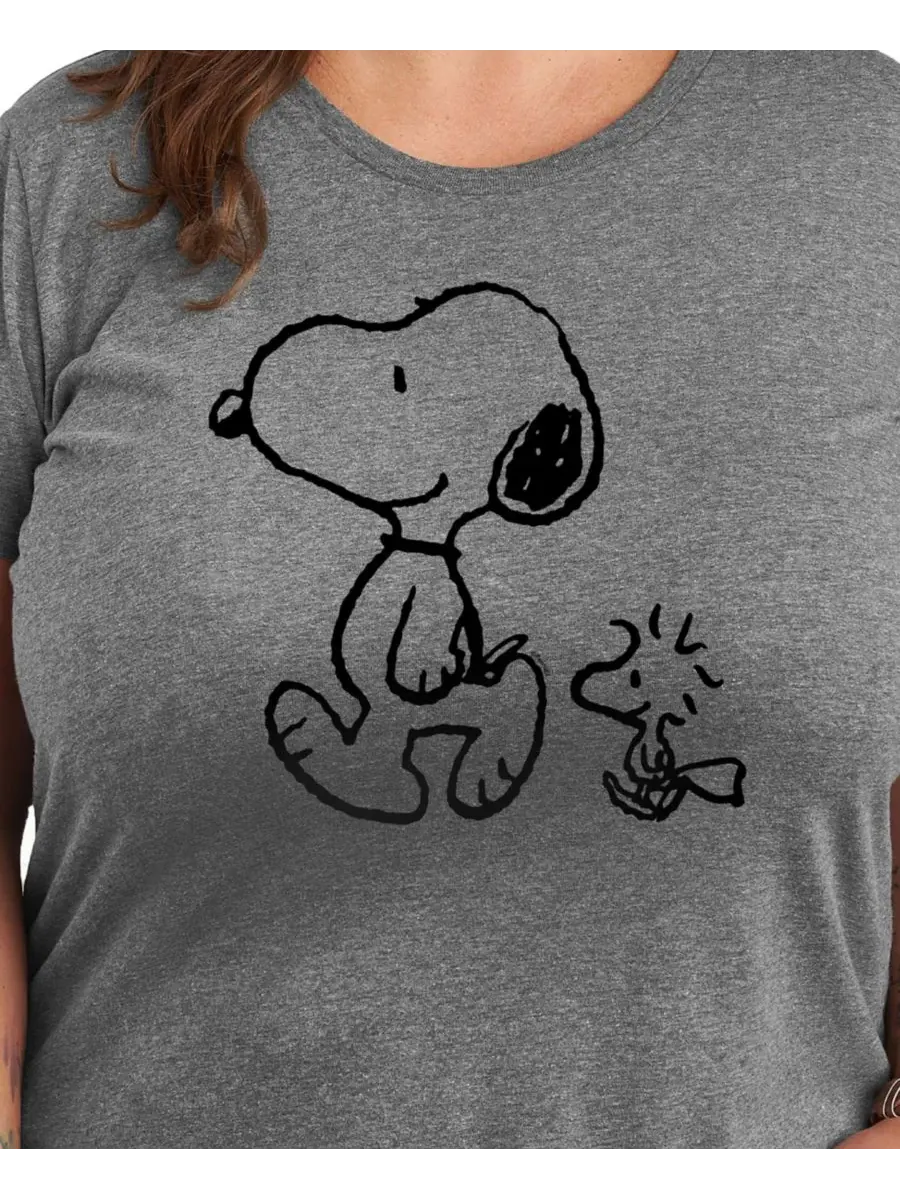 Модная футболка большого размера с графическим принтом "Peanuts Snoopy Woodstock Walk" и круглым — изображение 3 из 3, серый