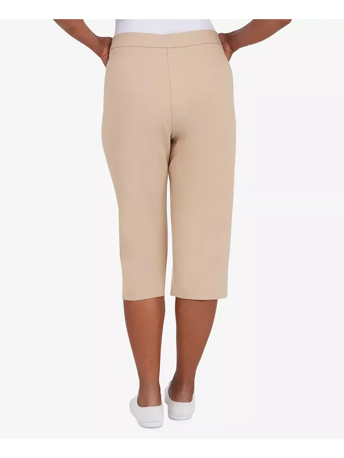 Укороченные классические брюки-кюлоты Petite Classic Allure Super Stretch Pull-On Clam Digger — изображение 2 из 4, бежевый