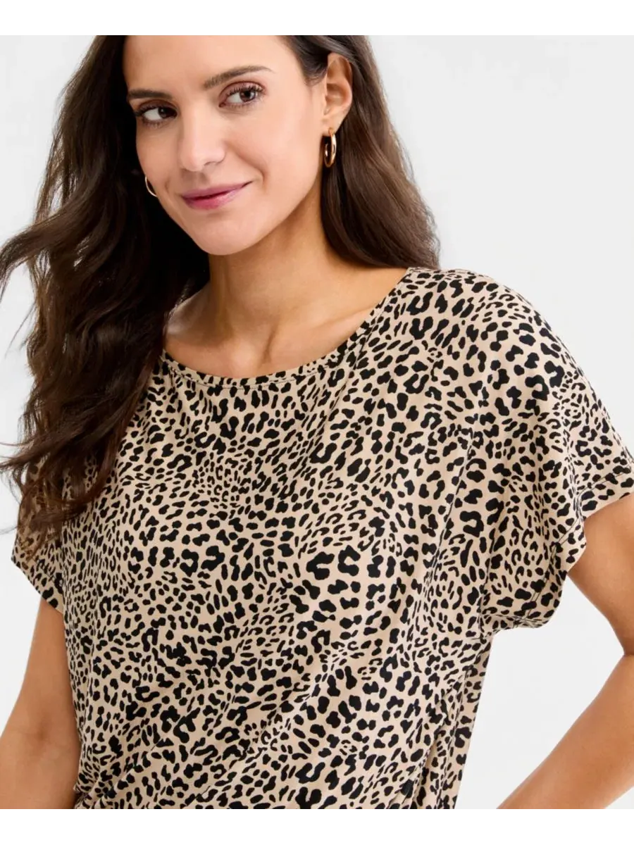 Блузка с принтом Petite Graphic Leopard Banded Boatneck JM Collection — изображение 2 из 4, коричневый