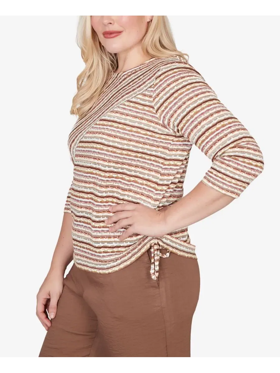 Блуза с принтом в полоску Spice Market Spliced Textured Stripe Ruched-Tie Alfred Dunner — изображение 3 из 5