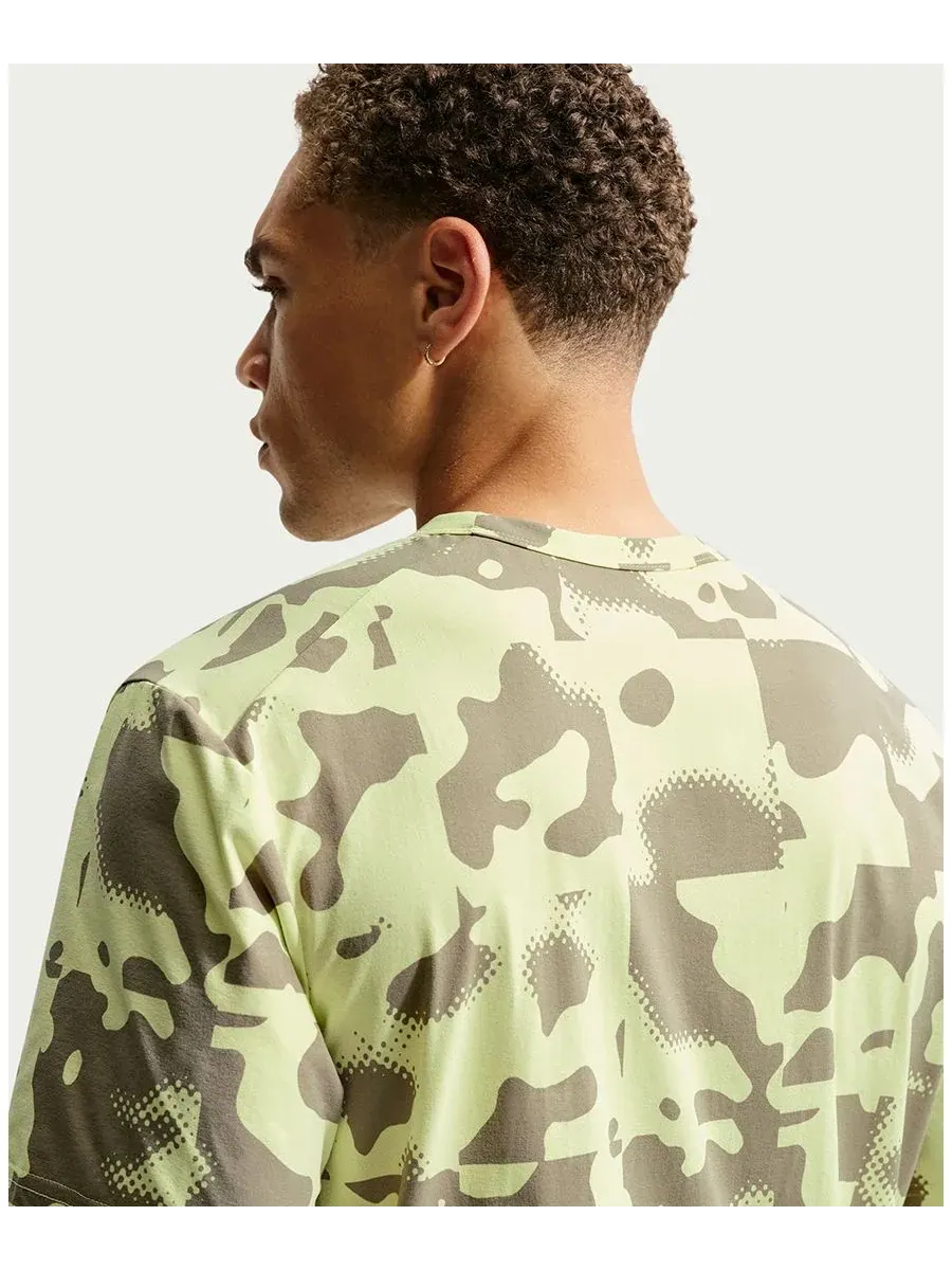 Мужская тренировочная футболка Hyverse Dri-FIT UV с коротким рукавом и круглым вырезом Nike — изображение 4 из 5