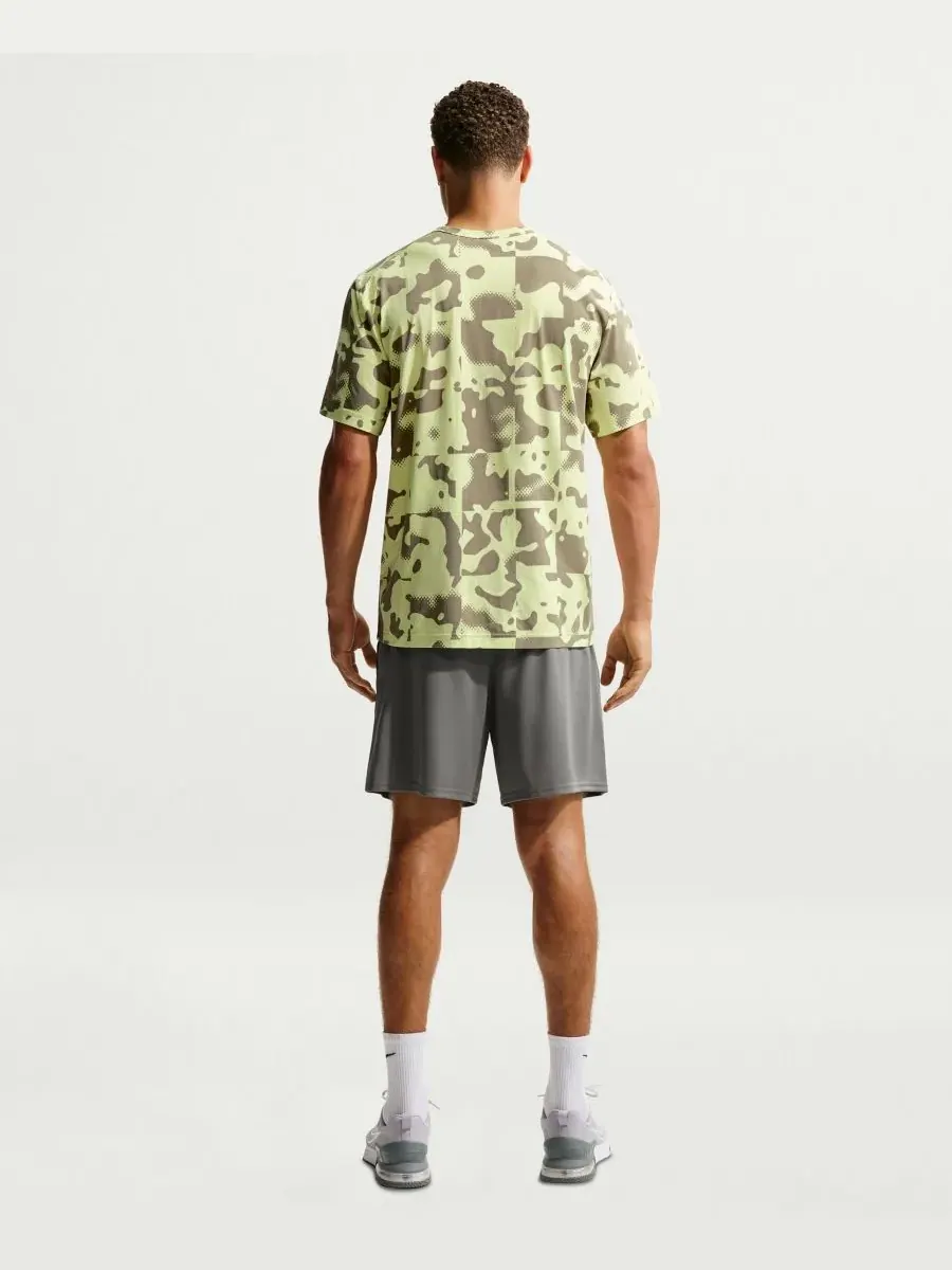 Мужская тренировочная футболка Hyverse Dri-FIT UV с коротким рукавом и круглым вырезом Nike — изображение 5 из 5