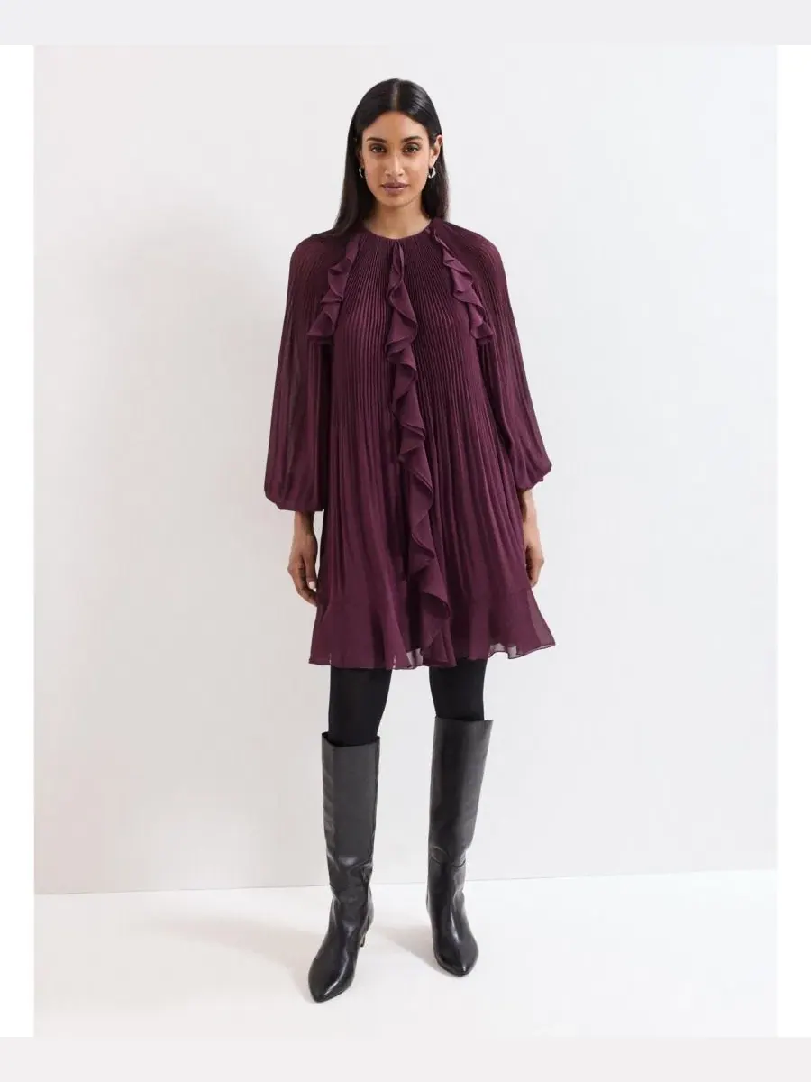Платье-мини с воланами и плиссировкой Layla Frill Swing Phase Eight — изображение 6 из 7, бордовый