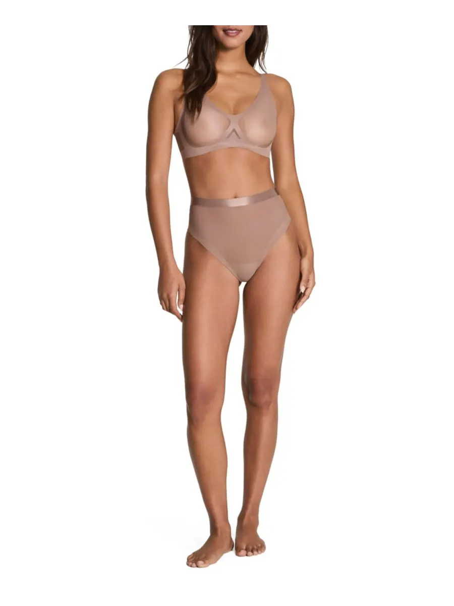 Женские полупрозрачные корректирующие трусики-стринги 10574R SPANX — бежевый