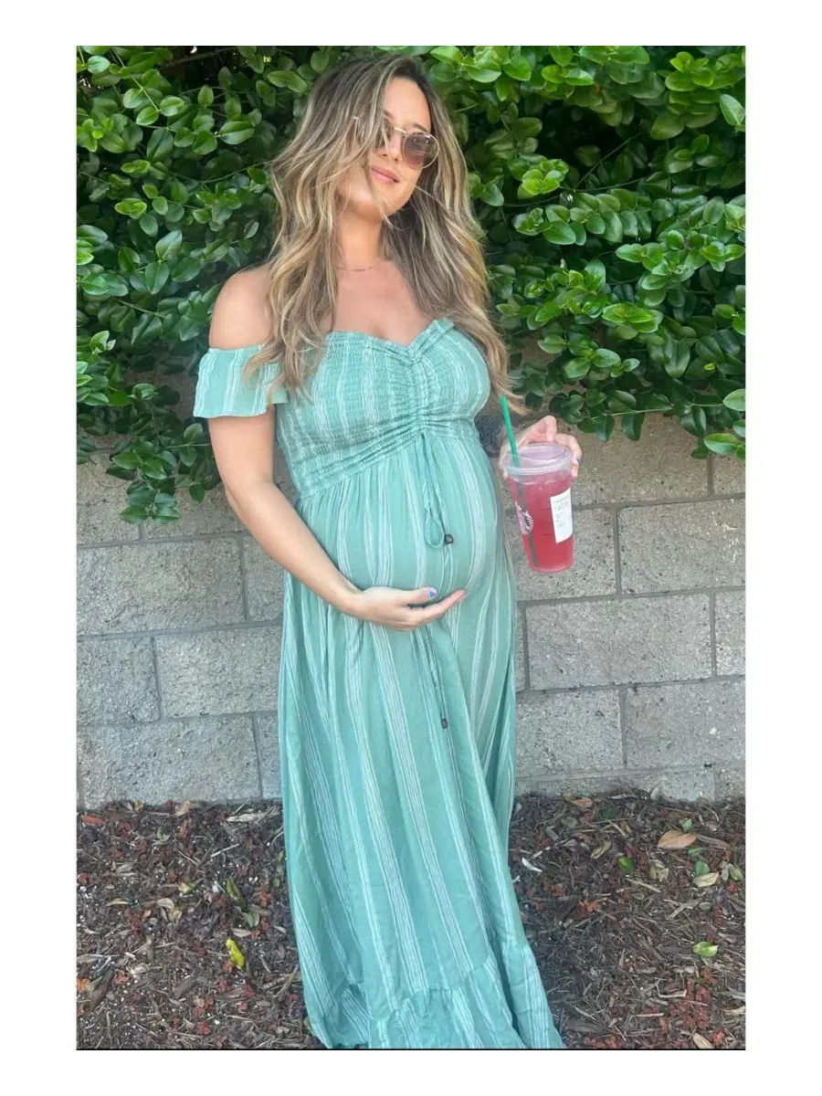 Платье макси с открытыми плечами и завязкой спереди Striped Off Shoulder Front Tie Maternity Maxi — изображение 4 из 7