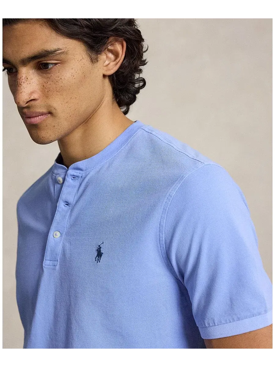 Мужская футболка-поло с воротником-хенли из сетки Featherweight Mesh Henley Polo Ralph Lauren — изображение 3 из 6, синий