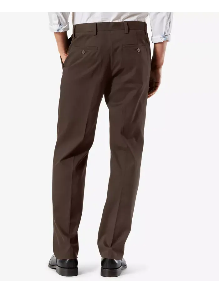 Мужские классические брюки со складками Easy Fit в цвете хаки с эффектом стрейч Dockers — изображение 2 из 4, кофейный
