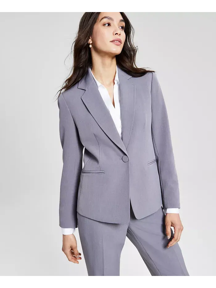 Женский креповый брючный костюм с одной пуговицей, Regular & Petite Le Suit — изображение 4 из 5, серый