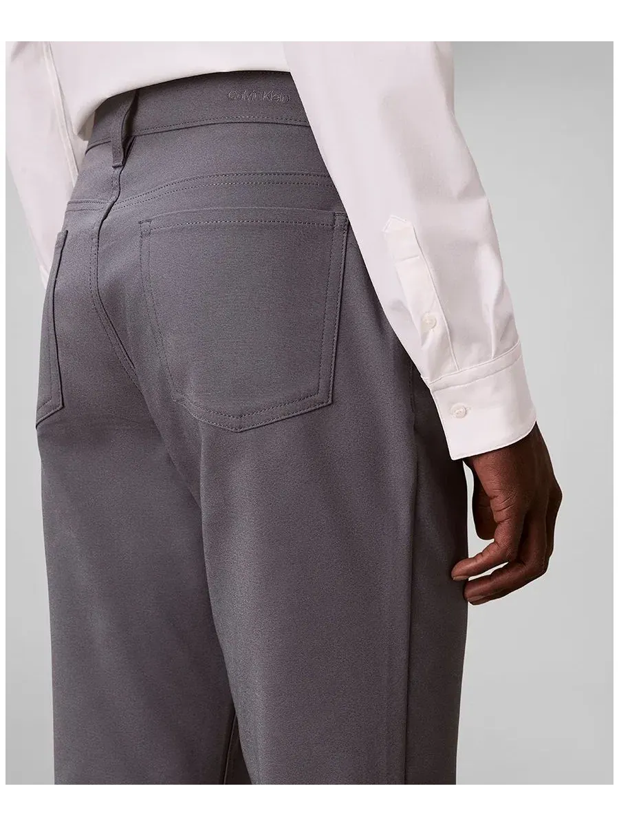 Мужской комплект: брюки CK Move 365 Slim-Fit Performance Stretch и рубашка с длинными рукавами из — изображение 3 из 7, серый