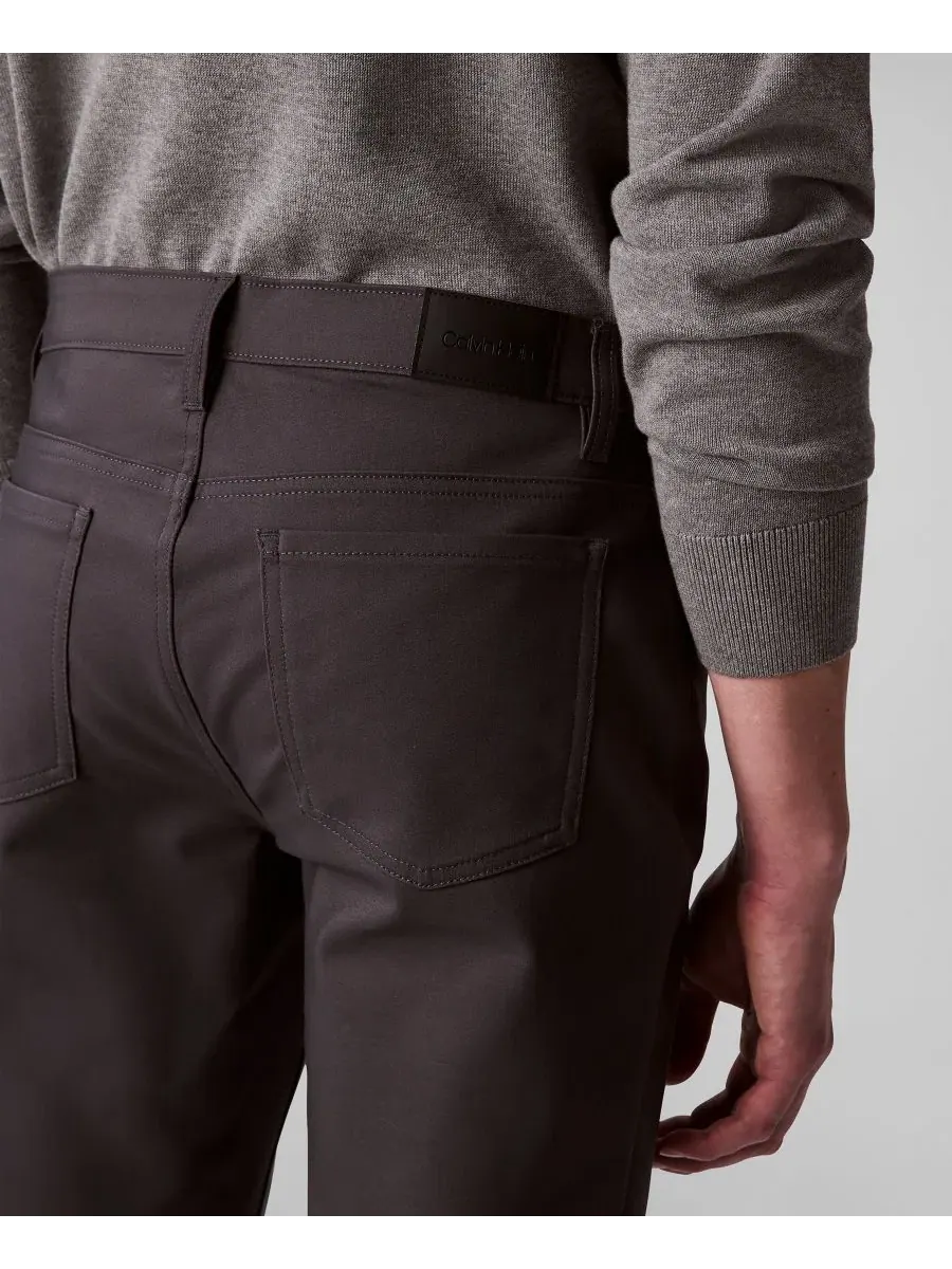 Мужской комплект: брюки CK Move 365 Slim-Fit Performance Stretch и рубашка с длинными рукавами из — изображение 4 из 11