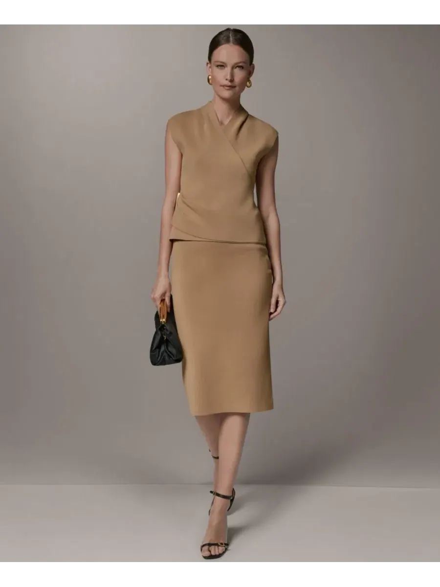 Женский свитер без рукавов с V-образным вырезом Donna Karan New York — изображение 2 из 15, олененок