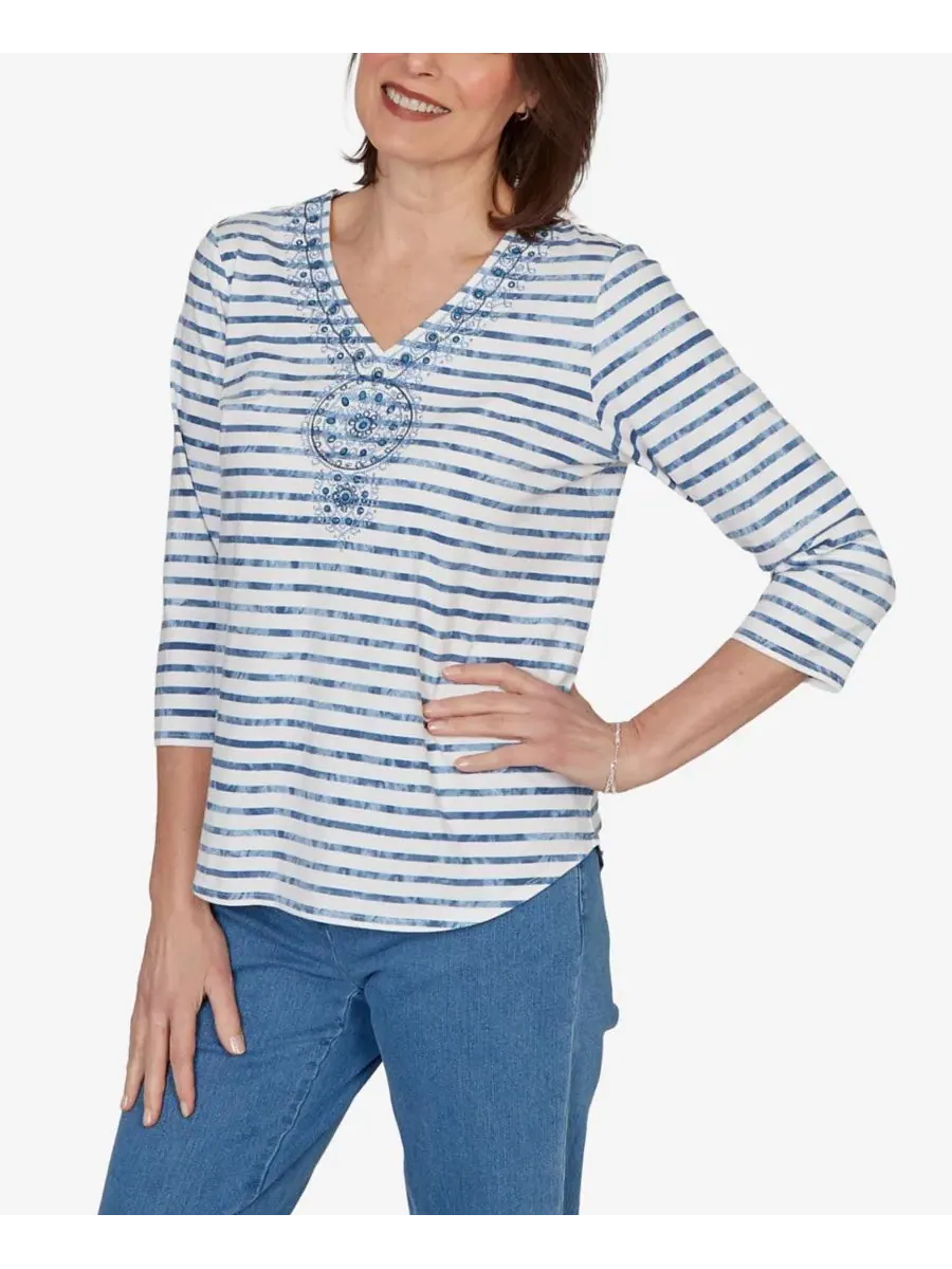 Блуза с вышивкой и полосками Petite Medallion Embroidered Stripe Top Alfred Dunner — изображение 2 из 5, синий
