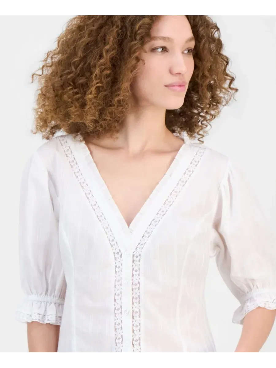 Блуза с оборками и кружевом, модель Ruffled-Neck Short-Sleeve Blouse And Now This — изображение 3 из 4, яркий белый
