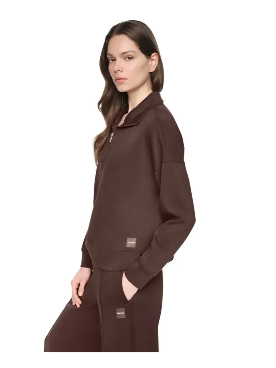 Свитшот с высоким воротником и полузамком, из стрейч-скубы DKNY Sport — изображение 3 из 8, эспрессо