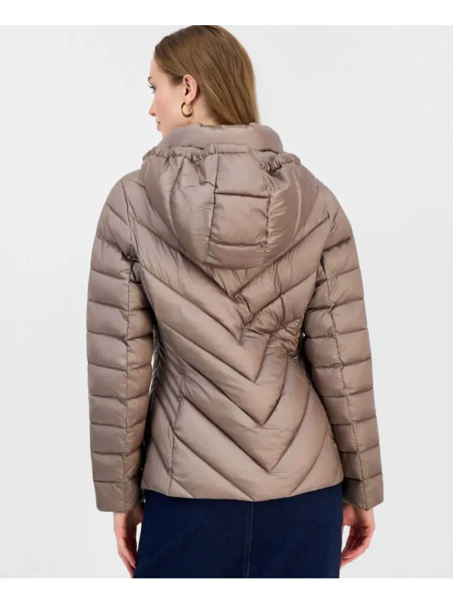 Женское пальто-пуховик с капюшоном, модель Packable Michael Kors — изображение 3 из 3, тауп