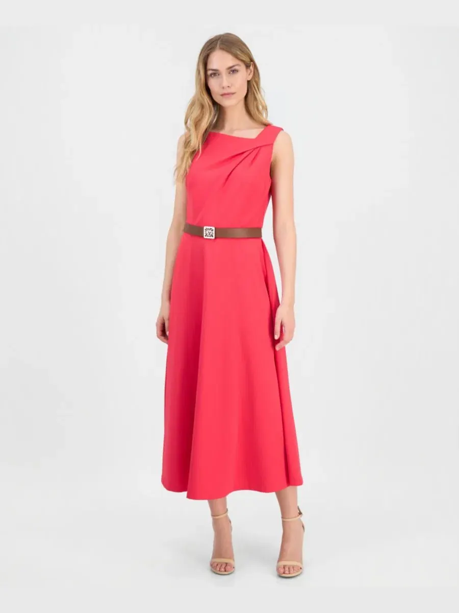 Платье миди с асимметричным вырезом и поясом Anne Klein — изображение 1 из 3, гренадин