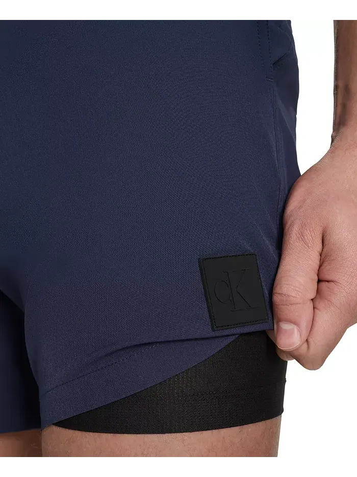Мужские эластичные плавки Modern Euro 5" Calvin Klein — изображение 5 из 5, темно-синий