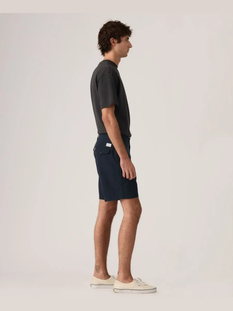 Премиальные мужские шорты-чиносы стандартного кроя, длина 20 см Levi'S — изображение 3 из 5, темно-синий
