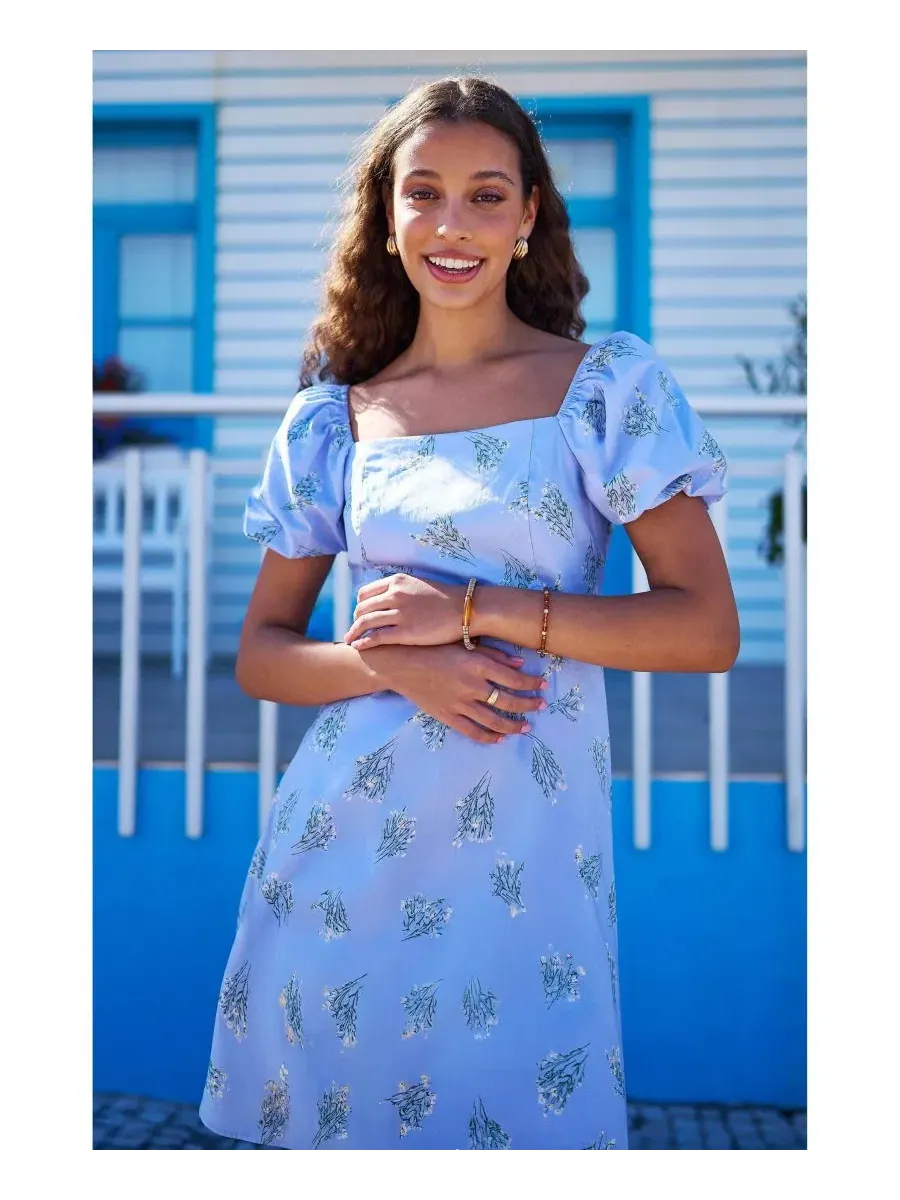 Платье-трапеция с цветочным принтом, с коротким рукавом-фонарик, модель Floral Puff Sleeve Skater — изображение 2 из 6, синий