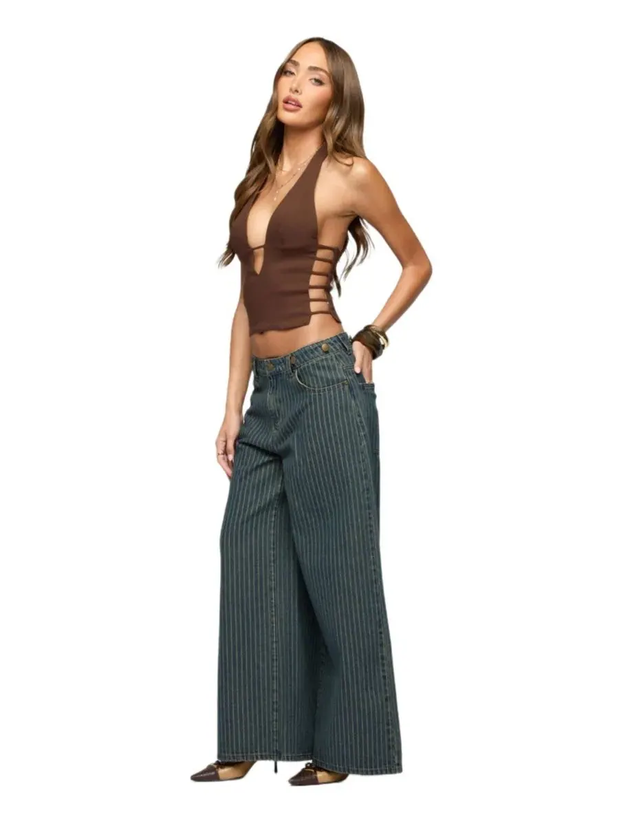 Топ с вырезом и завязками на шее Aneera Cutout Plunging Halter Edikted — изображение 3 из 5, коричневый