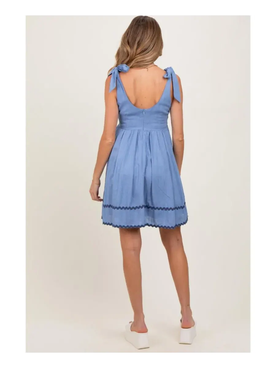 Платье мини с бантом на плечах и плиссированной юбкой, модель Shoulder Bow Tie Pleated Pinkblush — изображение 5 из 5, синий