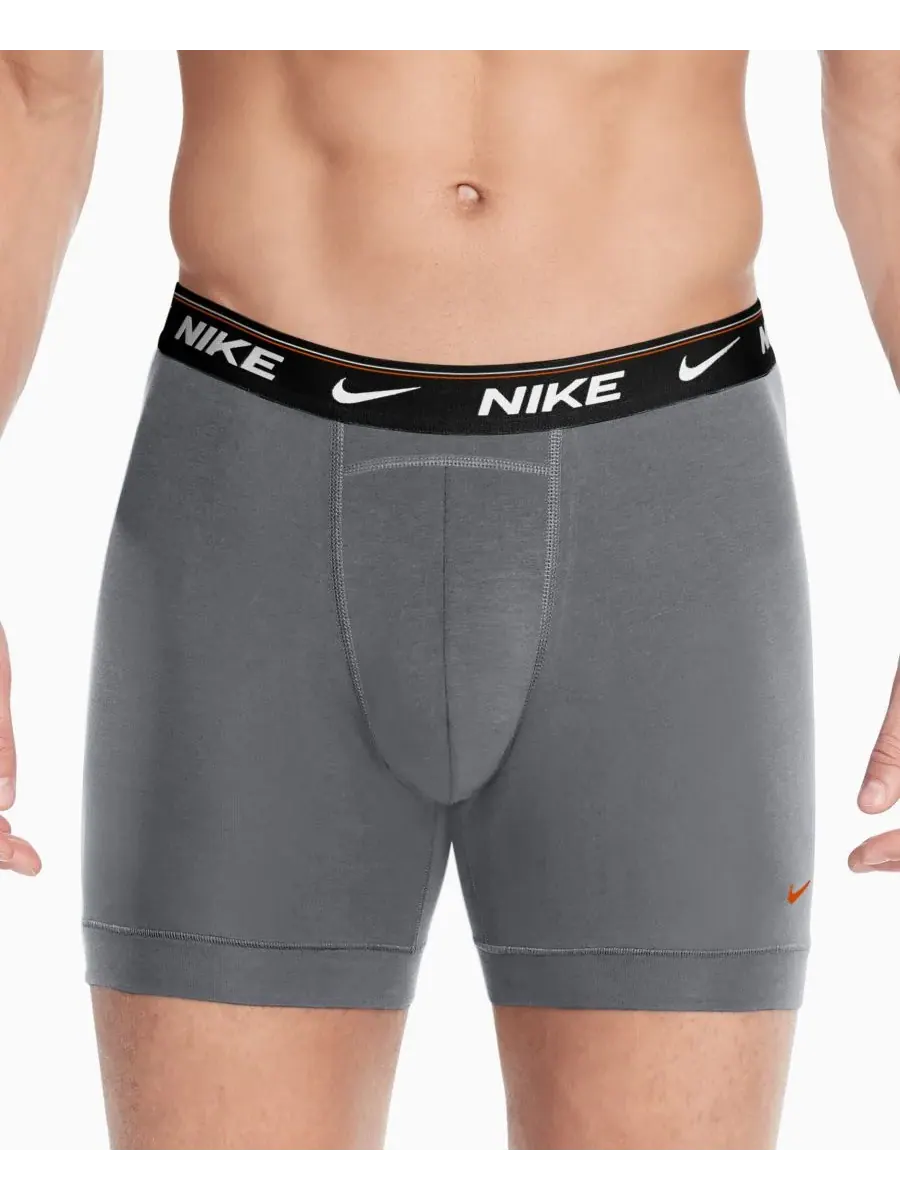 Nike Мужские боксеры Dri-FIT Ultra Comfort, комплект из 3 штук — изображение 2 из 4, серый