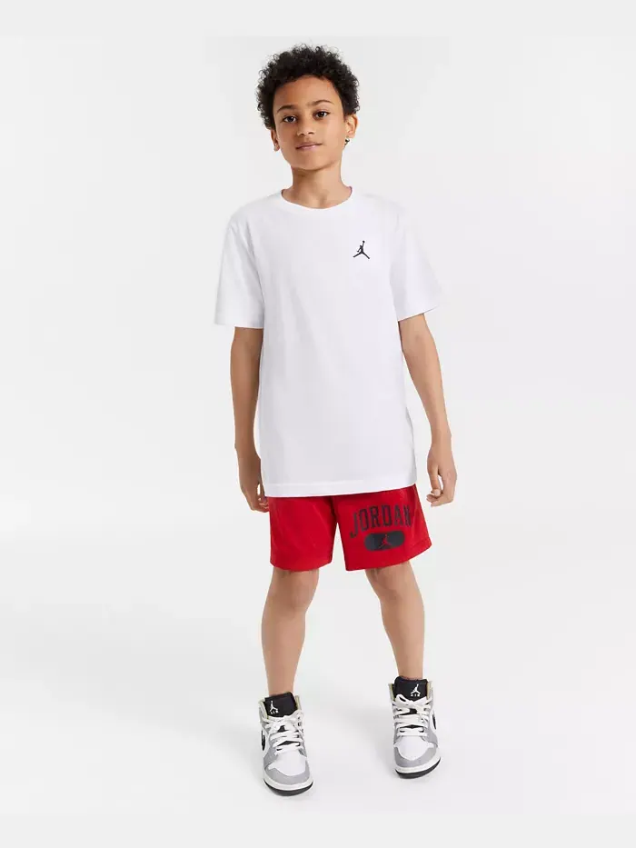 Футболка с вышитым логотипом Big Boys Jumpman Air и шорты с сетчатым принтом Jordan — серый