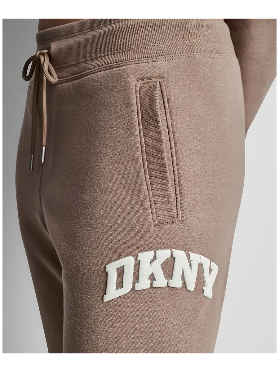 Женские спортивные брюки с логотипом Varsity DKNY Sport, Woodsmoke — изображение 4 из 5