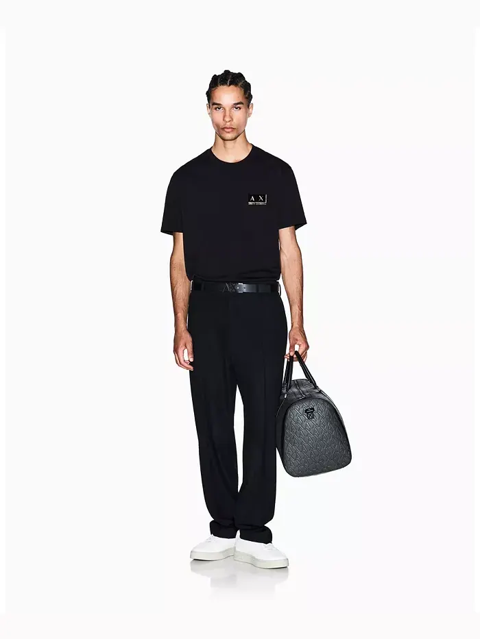 Мужская футболка с золотым логотипом и принтом A|X Armani Exchange — изображение 2 из 5, мульти